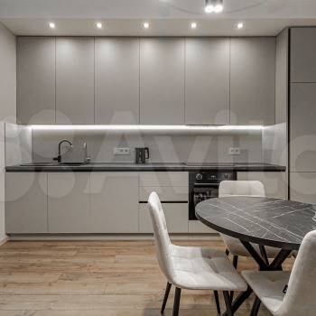 Сдается 1-комнатная квартира, 60 м²