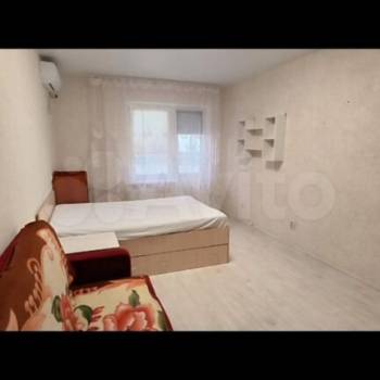 Продается 1-комнатная квартира, 36 м²