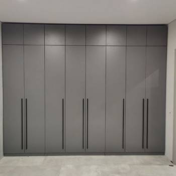 Продается 1-комнатная квартира, 54 м²