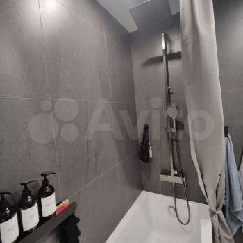Продается 1-комнатная квартира, 54 м²