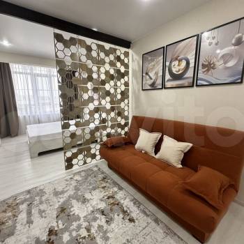 Сдается 1-комнатная квартира, 51 м²