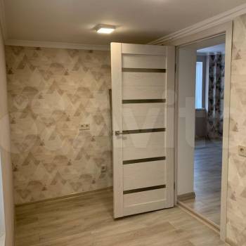 Продается 1-комнатная квартира, 27 м²
