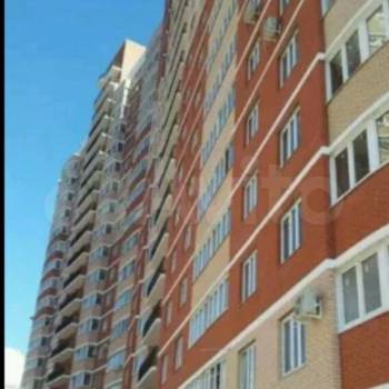 Продается 1-комнатная квартира, 40,8 м²