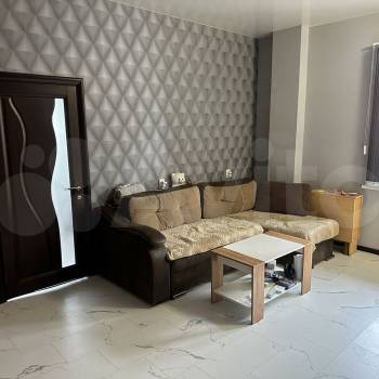 Продается 1-комнатная квартира, 54 м²