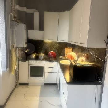 Продается 1-комнатная квартира, 54 м²