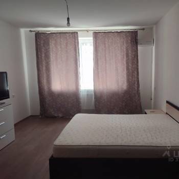 Сдается 1-комнатная квартира, 43 м²