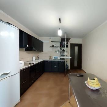 Продается 3-х комнатная квартира, 90,7 м²