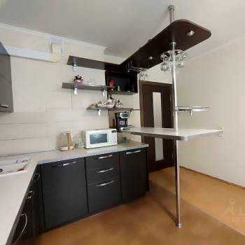 Продается 3-х комнатная квартира, 90,7 м²