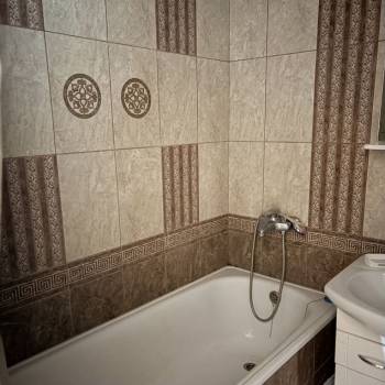 Продается 1-комнатная квартира, 42,1 м²