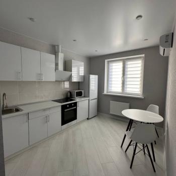 Сдается 1-комнатная квартира, 38 м²