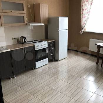 Сдается 1-комнатная квартира, 37 м²