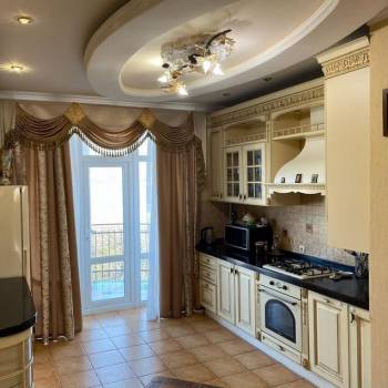 Продается Многокомнатная квартира, 250 м²