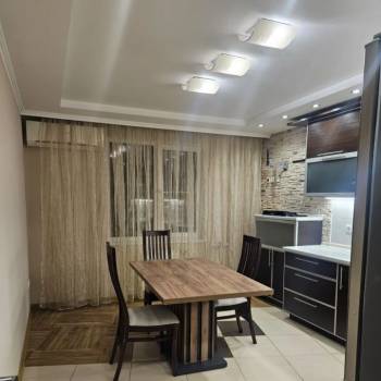 Сдается 2-х комнатная квартира, 70 м²