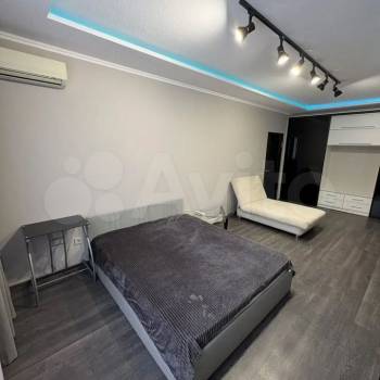 Сдается 1-комнатная квартира, 50 м²