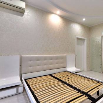 Продается 2-х комнатная квартира, 100 м²