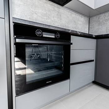 Продается 1-комнатная квартира, 42 м²