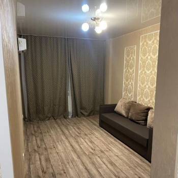 Сдается 1-комнатная квартира, 42 м²