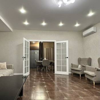 Продается Дом, 180 м²