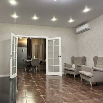 Продается Дом, 180 м²