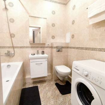 Продается 1-комнатная квартира, 32 м²