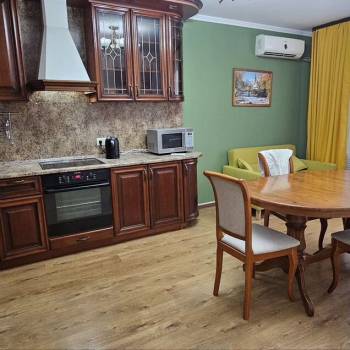 Сдается Многокомнатная квартира, 80 м²