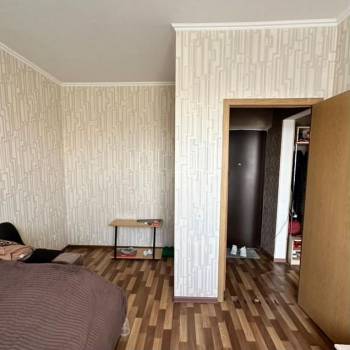 Продается 1-комнатная квартира, 32 м²