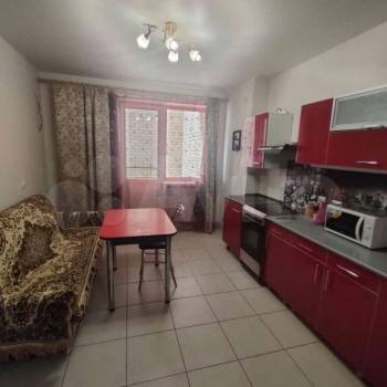 Сдается 2-х комнатная квартира, 80 м²