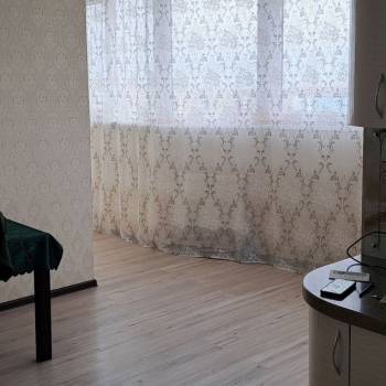 Продается 1-комнатная квартира, 56 м²