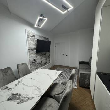 Сдается Многокомнатная квартира, 80 м²