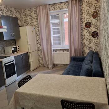 Сдается 1-комнатная квартира, 46 м²