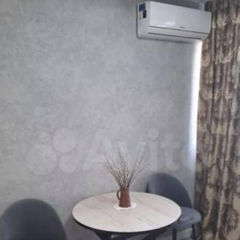 Продается 1-комнатная квартира, 45 м²