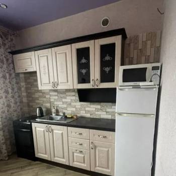 Продается 1-комнатная квартира, 36 м²