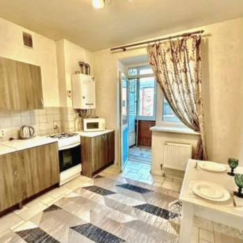 Сдается 1-комнатная квартира, 35 м²