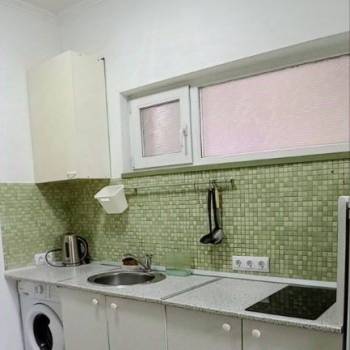 Сдается 1-комнатная квартира, 50 м²