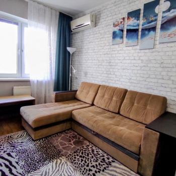 Сдается 1-комнатная квартира, 39 м²