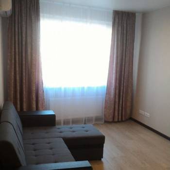 Сдается 1-комнатная квартира, 40 м²