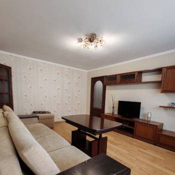Сдается Многокомнатная квартира, 77 м²