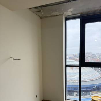 Продается 1-комнатная квартира, 64 м²