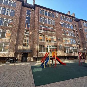 Сдается 1-комнатная квартира, 43 м²