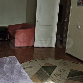 Сдается 1-комнатная квартира, 42 м²