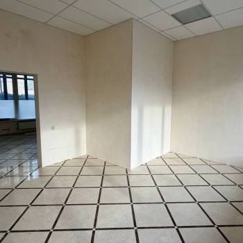 Сдается Нежилое помещение, 92 м²