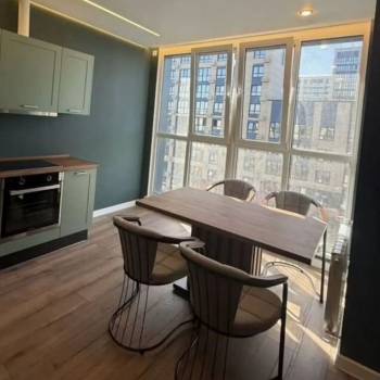 Сдается 1-комнатная квартира, 42 м²