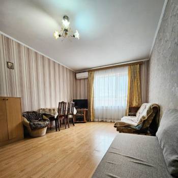 Продается 1-комнатная квартира, 40,2 м²