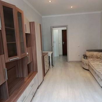 Продается 1-комнатная квартира, 47,6 м²