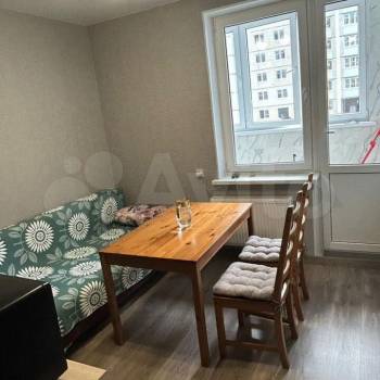 Сдается 1-комнатная квартира, 38,2 м²