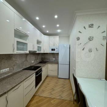 Сдается 2-х комнатная квартира, 60 м²