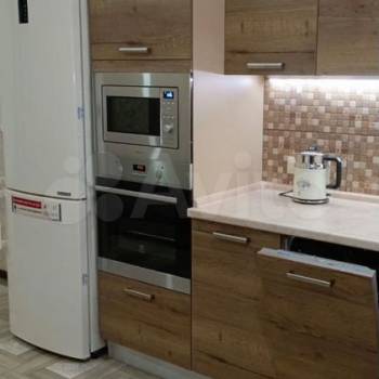 Сдается 1-комнатная квартира, 60 м²