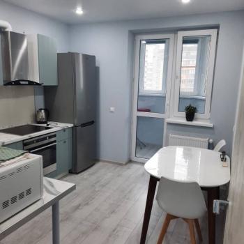 Сдается 1-комнатная квартира, 42 м²