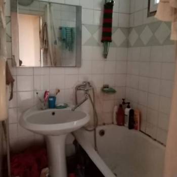 Продается Многокомнатная квартира, 63 м²