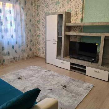 Сдается 2-х комнатная квартира, 72 м²